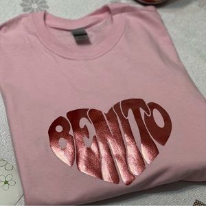 Benito pink t shirts
